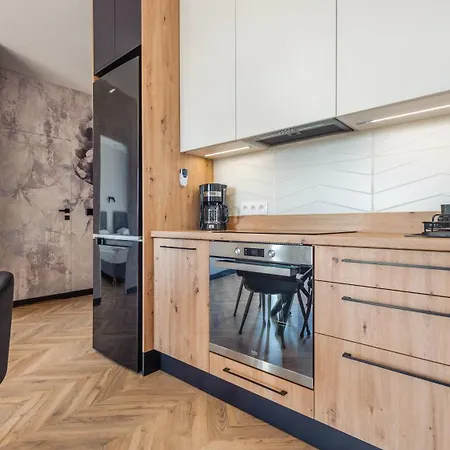 Flatbook - Center Doki Living Apartment Gdansk