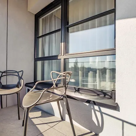 Flatbook - Center Doki Living Apartment *